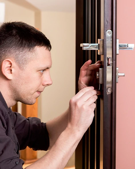 : Professional Locksmith For Commercial And Residential Locksmith Services in Davis, CA
