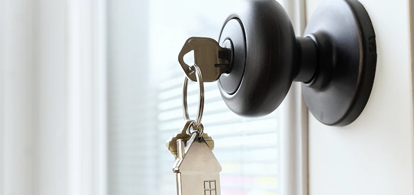 Bifold Door Knob Replacement in Davis, California